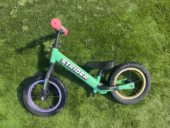 Strider Kids Balance Bike 12” green