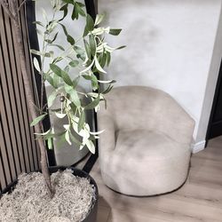 Set of 2 accent chairs