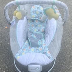 Baby’s Vibrating Chair