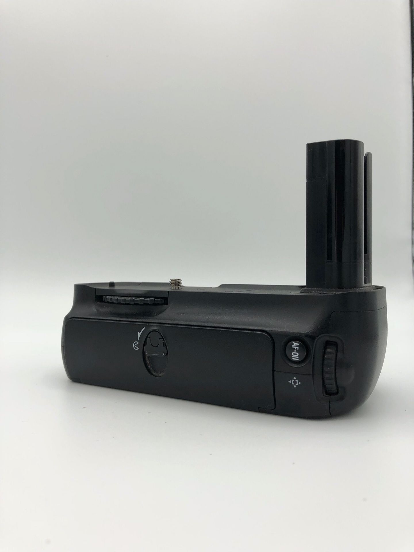 D200 battery grip