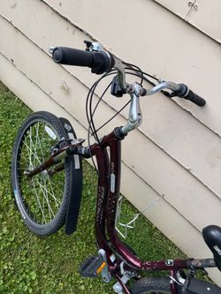 Trek  Navigator 2.0 Bike