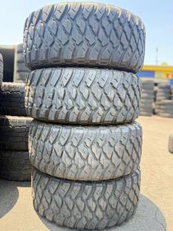 33x12.50/18 Vendo un set de llantas  con 80% Vida en excelente condiciones de Vida las 4 🫡🤑
 Selling a set of 4 tires with 80% tread life remaining;