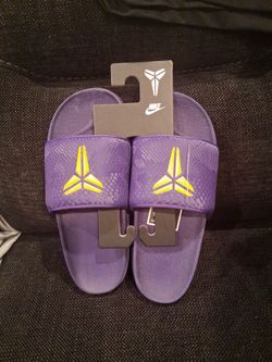 Nike Kobe Slide Sandals Purple Yellow men's 11