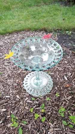 Birdbath decorative bowl