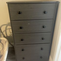 Big Grey 5 Drawer Dresser 