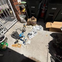 Star Wars Miscellaneous Lot ~ Vehicles & Playsets
