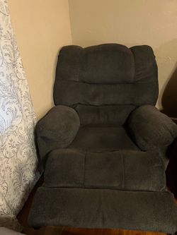VERY NICE ASLEY FURNITURE COMFY Recliner & Rocker chair!!