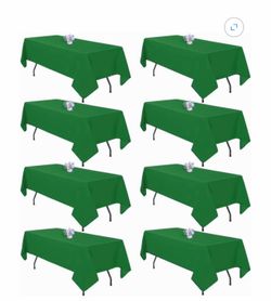 Showgeous 8 Pack Green Polyester 60x126 Inch Tablecloths | Soft polyester, wrinkle resistant, fade resistant, smooth finish, fine stitching, folded he