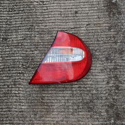2003 Toyota Camry right side tail light 
