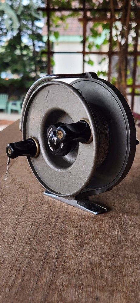 Vintage British J. W. Young & Sons Ltd WINDEX Fishing Reel