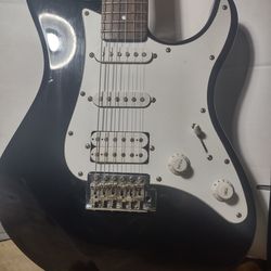 Top 100* Yamaha Strat Guitar EXC* Pro fret-level setup Spa perfect now 199!