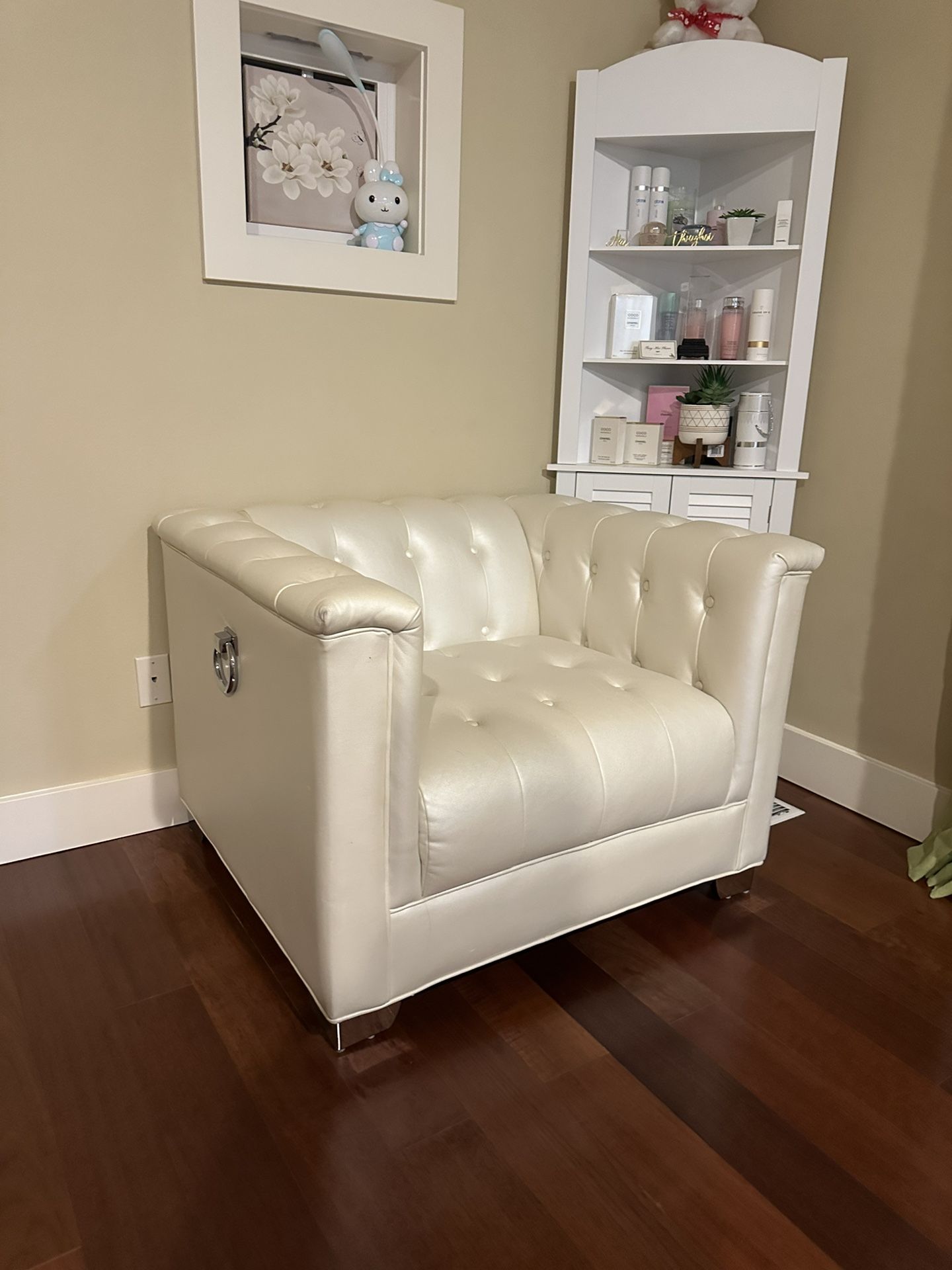 Beige Premium Chair