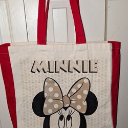 Color Changing Del Sole Minnie Mouse Disney Tote.

Changes color in the sun! 