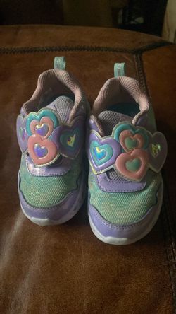 Girls Toddler Heart Sneakers "7"