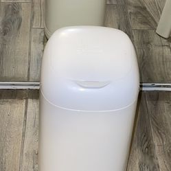 Diaper Genie Complete Pail