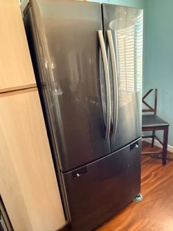 Samsung  French Door Refrigerator 33 in. W 19.4 cu. ft.
