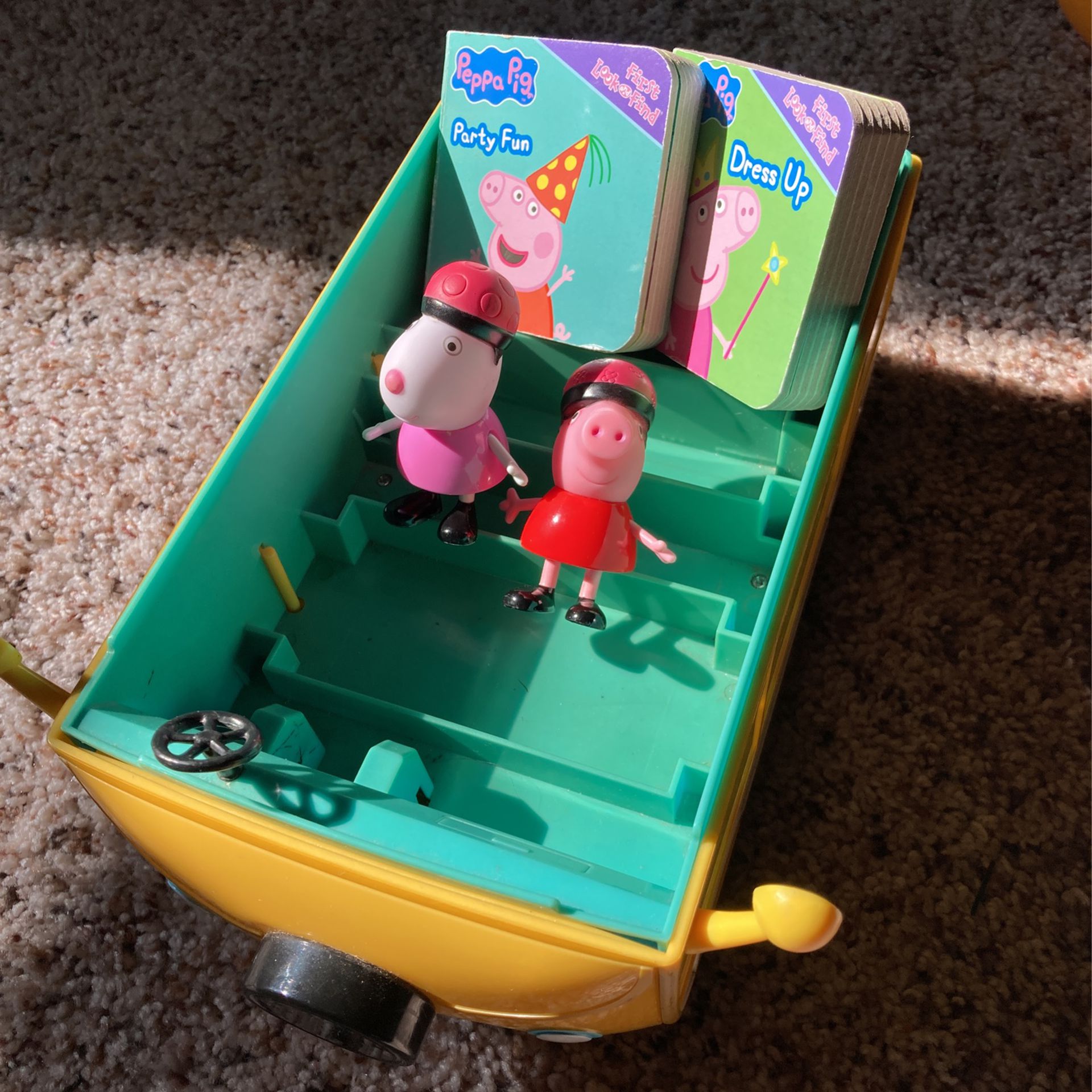 Peppa Pig Toys Van 2 Figures 2 Books No Lid For Van