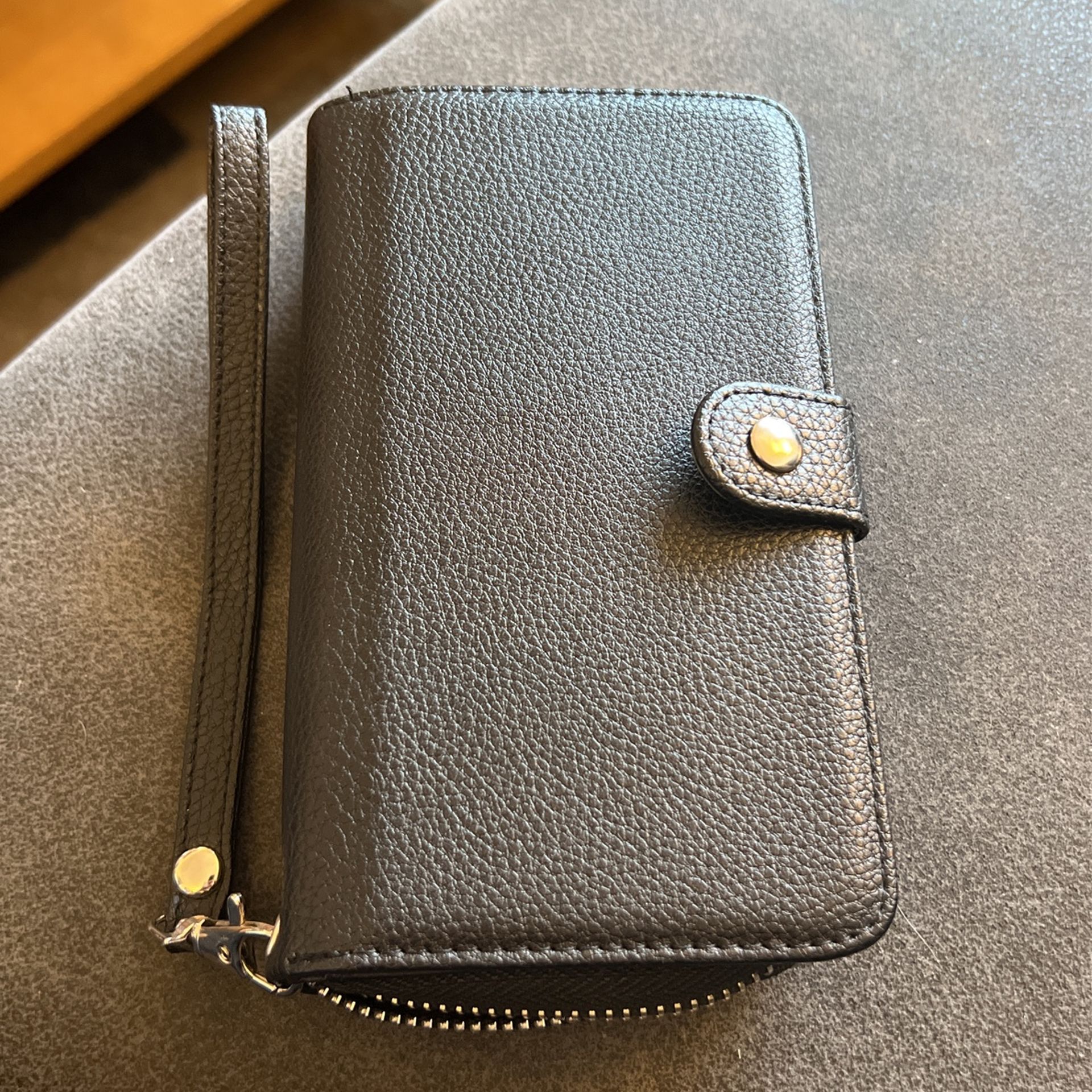Black Wristlet Wallet