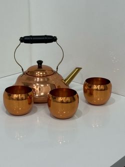 Cooper Vintage Teapot with Wooden Handle and 3 Cooper Cups