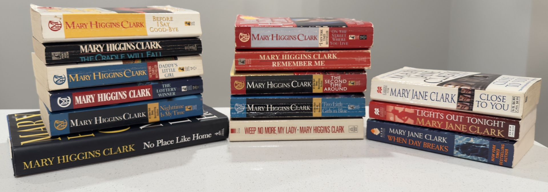 Lot of 14 Books Suspense Novels - By Authors Mary Higgins Clark & Mary Jane Clark - PBs & HC