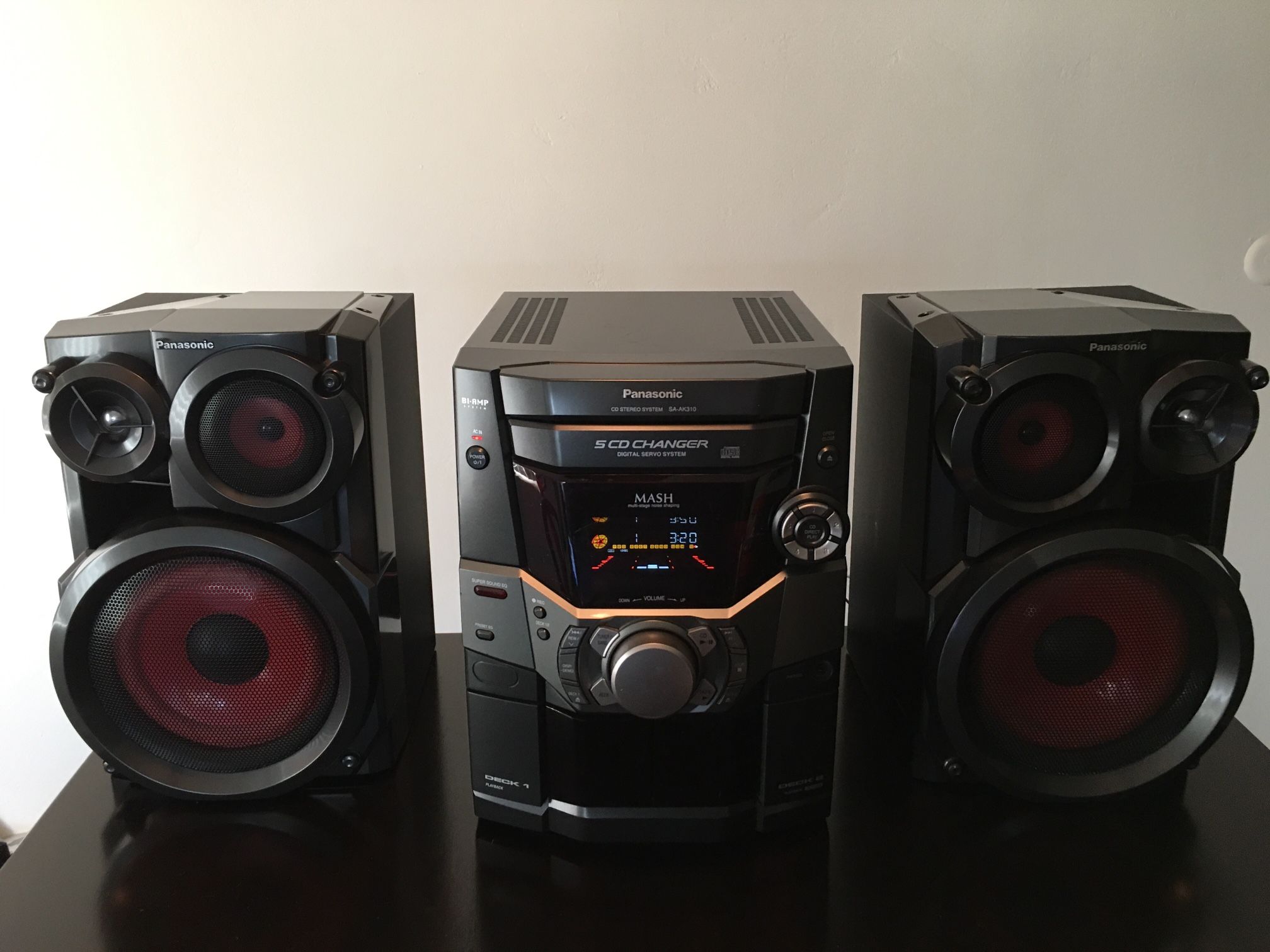 Panasonic CD Stereo System SA-AK310