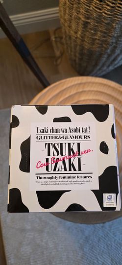 Uzaki-chan Tsuki Uzaki Figure GLITTER&GLAMOURS Cow Swimsuit Ver. Anime Figurine
