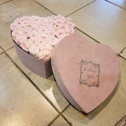 Le Jardin Infini Pink Preserved Roses Bouquet In Pink Heart Box, Eternal Roses