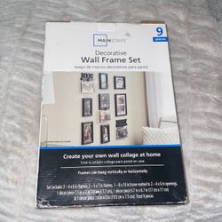 Decorative Wall Pieces