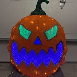 Home Accents 2.5’ 3D Lighted Mirror Pumpkin Halloween Decor