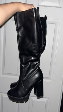 Heel boots