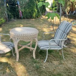 Wicker table and 2 chair