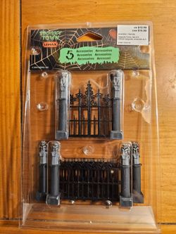 Halloween Lemax Spooky Town Bat Fence & Gate Figurine, #04713