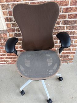 Herman Miller Mirra 2 light brown color in New condition (Model 2023)