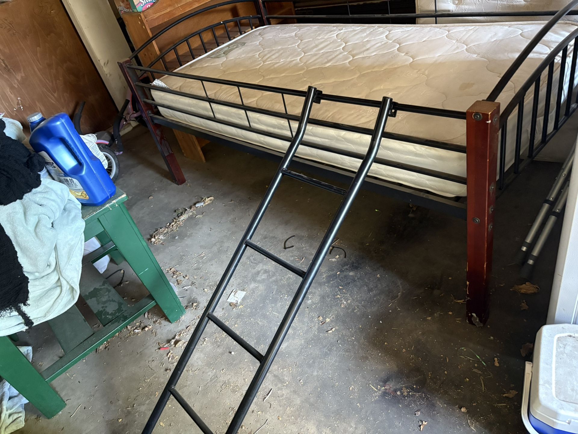 Twin Bed