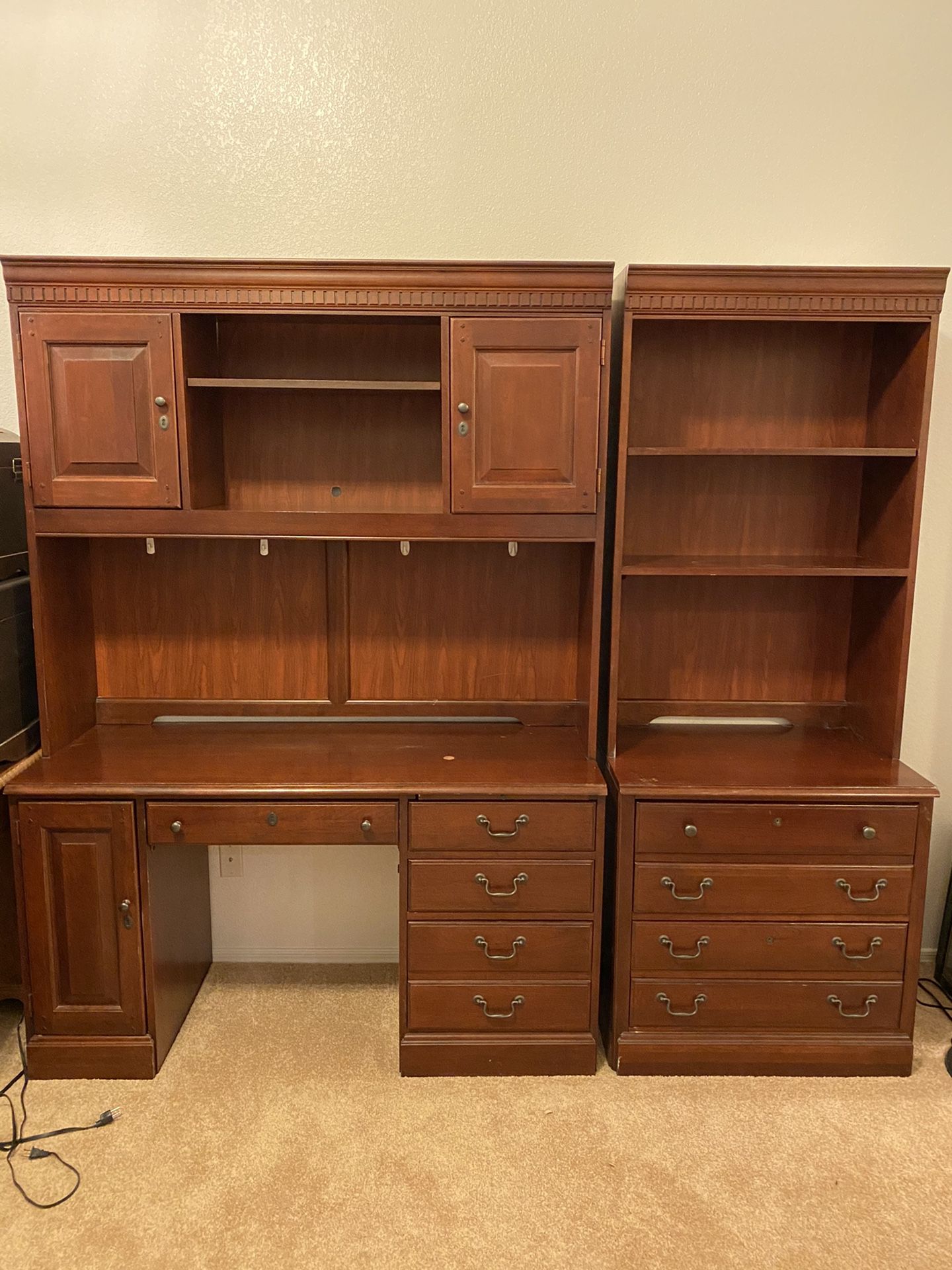 Desk & File Cabinet w/Hutch
