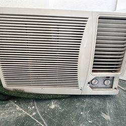 Wall mount AC Unit 