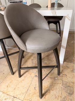 Bar stool chairs