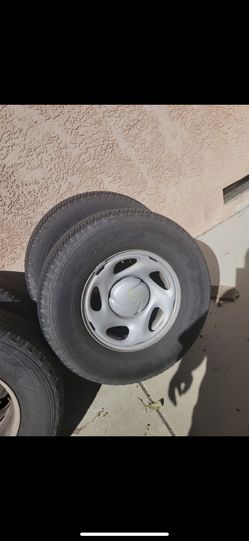 Set of 4 Toyota wheels rims tires