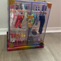 Rainbow High Deluxe Fashion Closet 