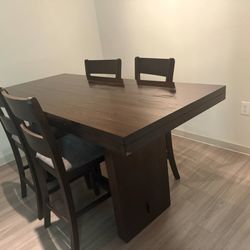 Dining Table And Chairs (4)