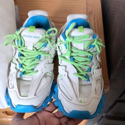 Balenciaga track 