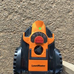 New Robotic LawnMaster Lawnmower 