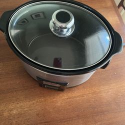 6  QT Cuisinart Programmable Slow Cooker