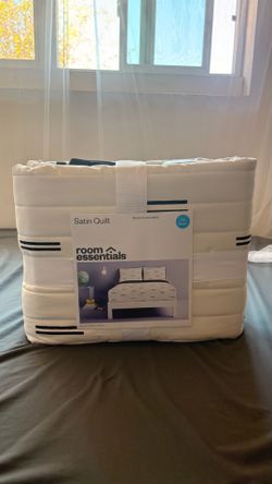 Target bed quilt