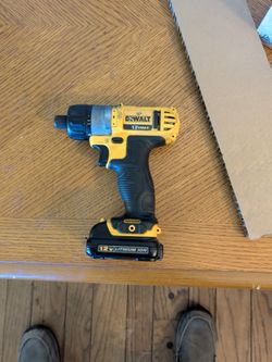 DEWALT 12V Max Cordless Drill with Battery