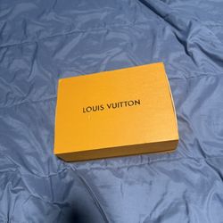 Louis Vuitton S Cape Messenger Bag