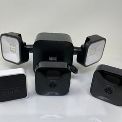 Blink Security Cameras Floodlight Set