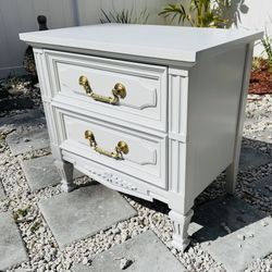 Dixie Nightstand (1)