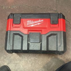 Milwaukee Vacuum