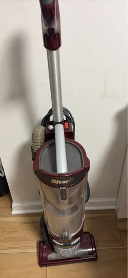 Shark navigator vacuum